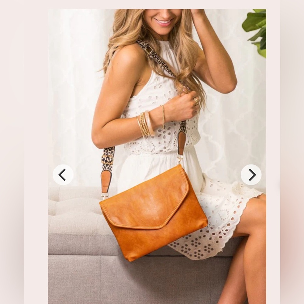 NWOT Dani & Em crossbody purse